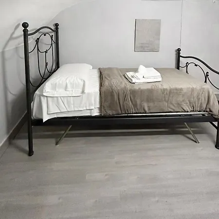 Pontenuovo 6e8 House דירה *