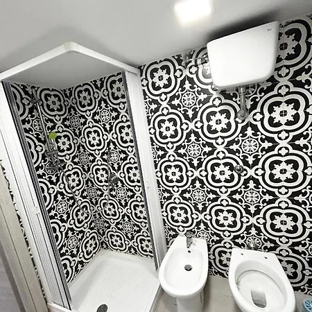 Pontenuovo 6e8 House נאפולי