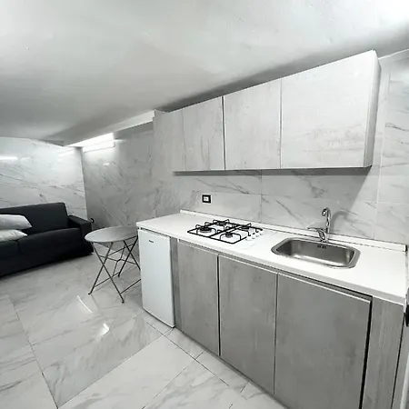 Pontenuovo 6e8 House * נאפולי