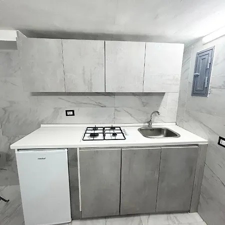 Pontenuovo 6e8 House * נאפולי