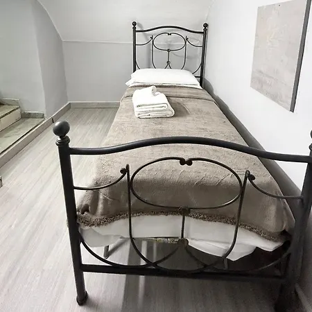 Pontenuovo 6e8 House Nápoles